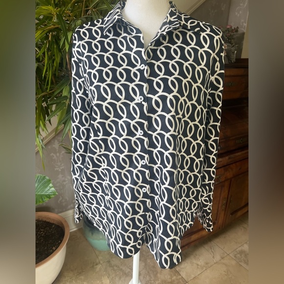 Chicos, ladies US size 8, long sleeve, black and white blouse perfect condition - Picture 8 of 12
